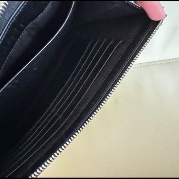 Alexander Wang Large Snakeskin Clutch 10.5”x7”x1
Excellent condition black grey